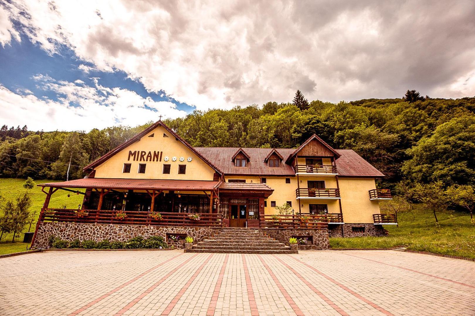 Pensiunea Mirani Răşinari Exterior foto